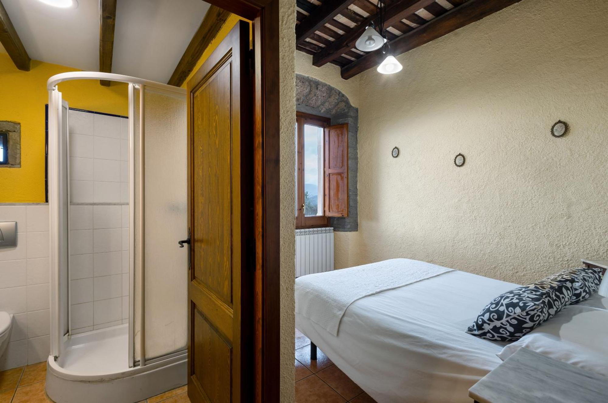 Mas Vinyoles Guest House Centellas Bagian luar foto